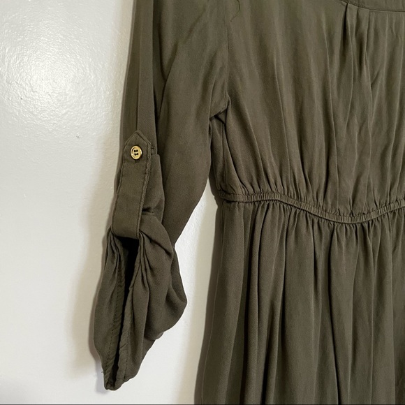 Maternity material - Picture 2 of 3